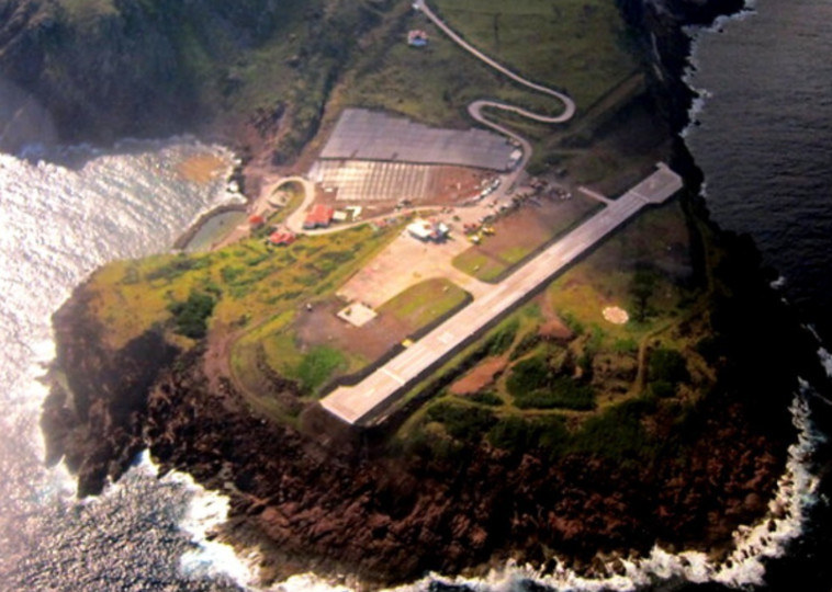 נמל התעופה חונצ'ו א. ירוסקווין – האי סאבה (צילום: צילום מסך אינסטגרם)
