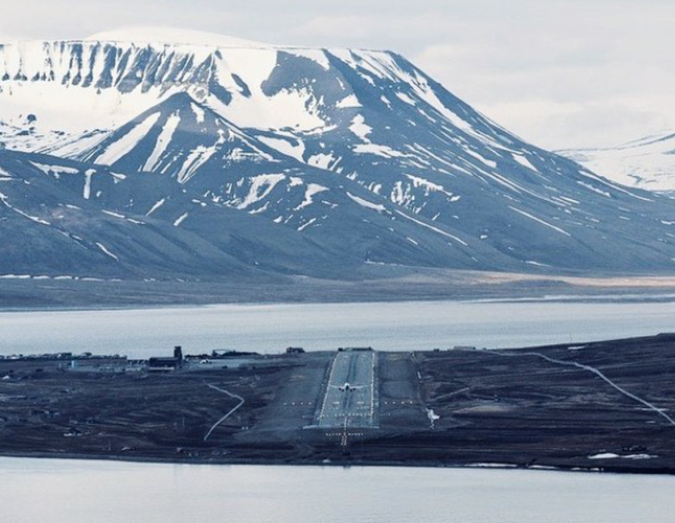 נמל התעופה סבאלברד לונגייר &ndash; נורבגיה