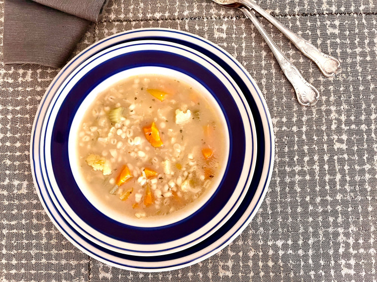 מרק כרובית וגריסים 