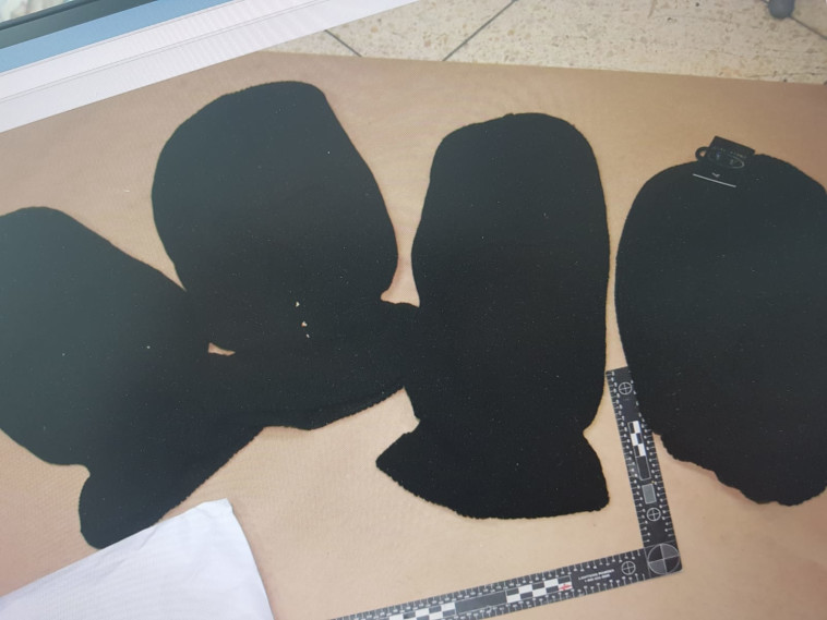 הציוד ששימש על פי החשד את החשודים 