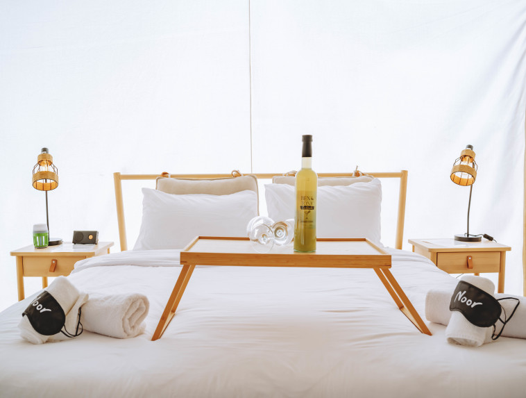 מיטת הסוויטה הפרטית במתחם ''נור גלאמפינג''