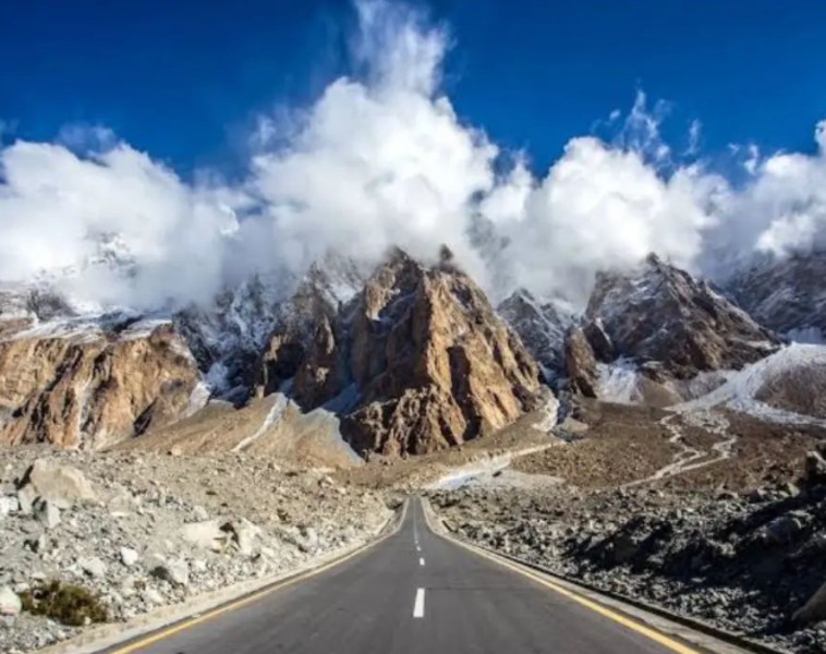 כביש קרקורם, פקיסטן