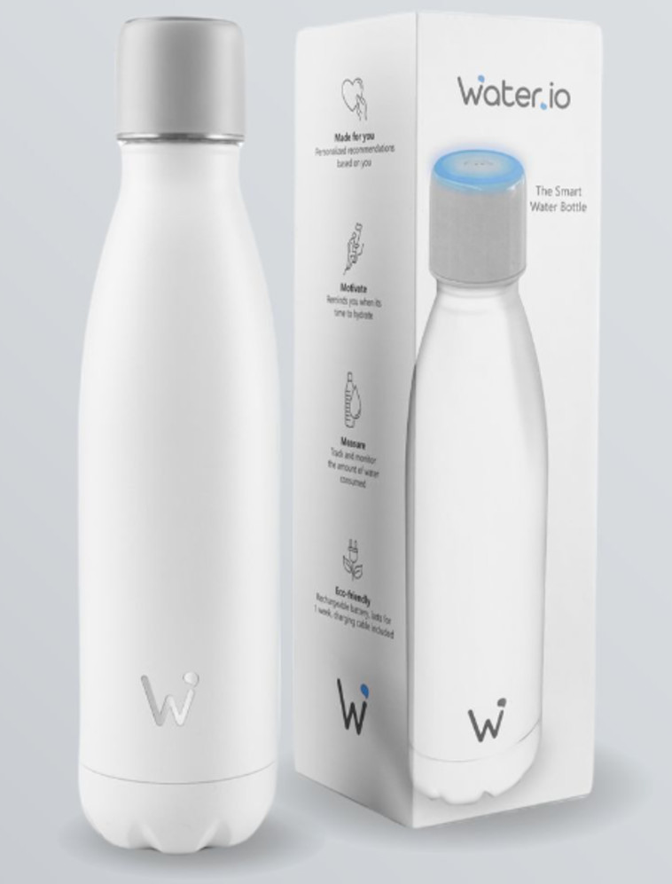 בקבוק המים החכם ''Water.io'' של ''אימפקס'' (צילום: באדיבות ''Water.io'' )