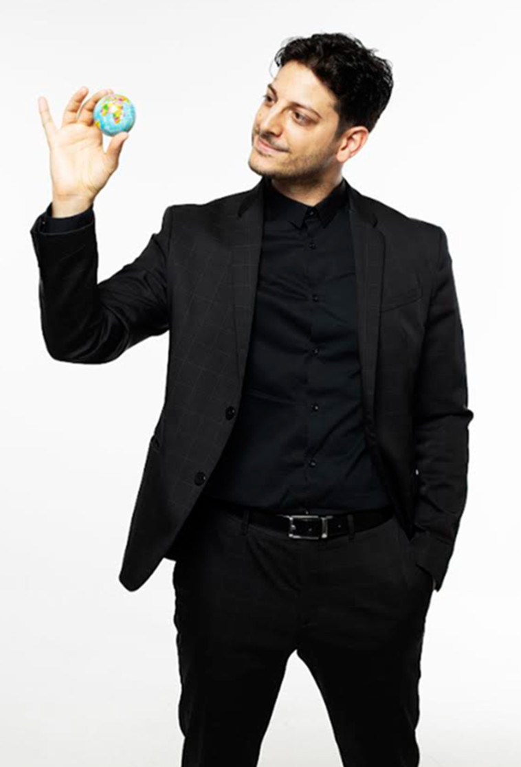 אמן החושים איציק מרקו