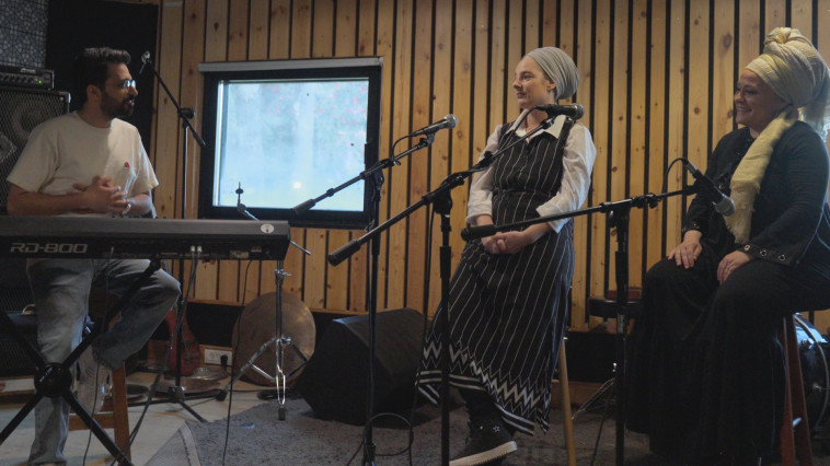 מתוך 'נפיץ', כאן 11