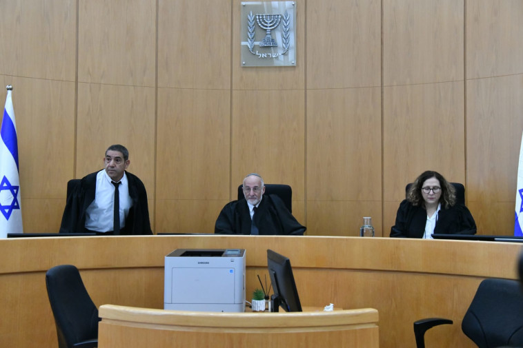 הרכב השופטים במשפט זדורוב (צילום: ראובן קסטרו, וואלה!)