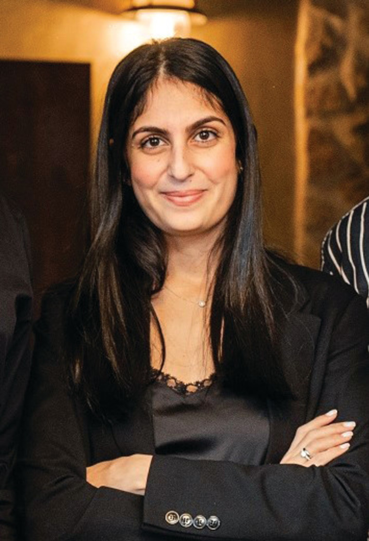 רוני אהרוני, מנהלת שיווק קבוצת המילטון