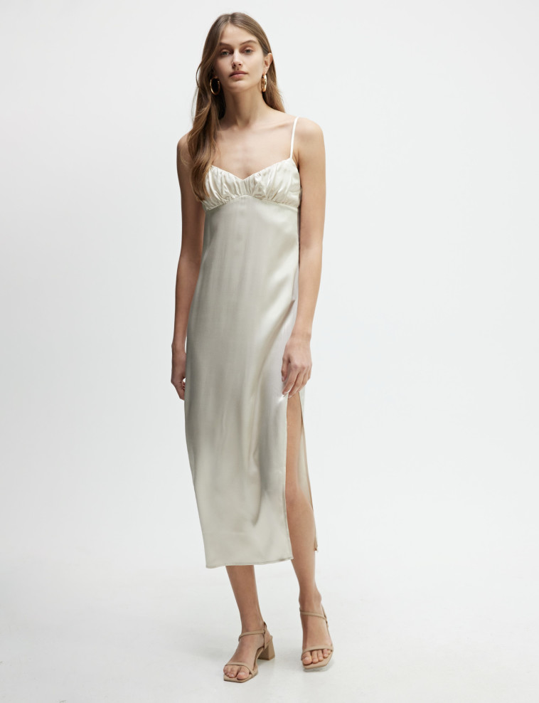 שמלה: 199.90 שקלים, קסטרו