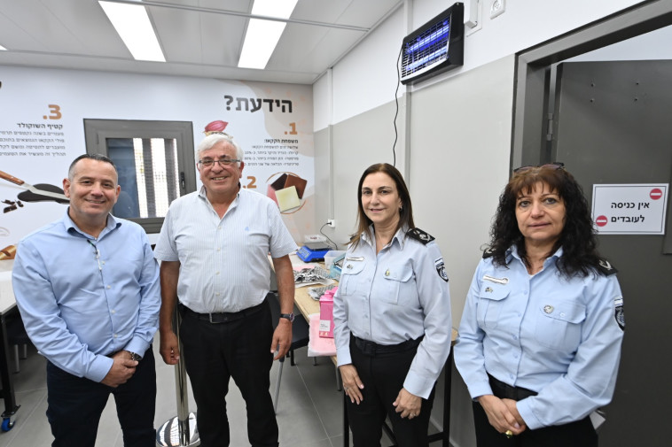 מפעל שוקולד חדש להעסקת אסירים פליליים עם מוגבלות
