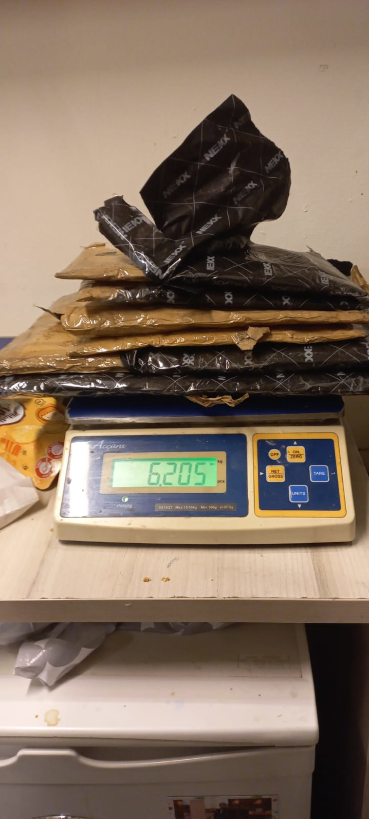 הסמים שנתפסו במזוודה 