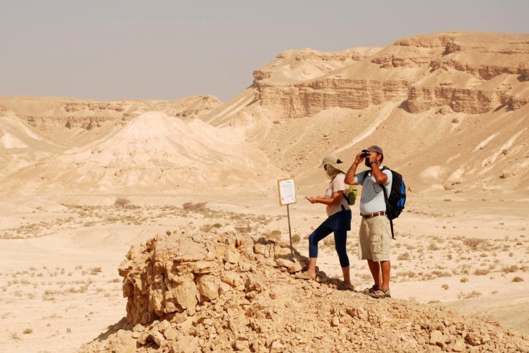 'מדבר בריחה'- משחק ניווט לכל המשפחה בצוקים, הערבה התיכונה