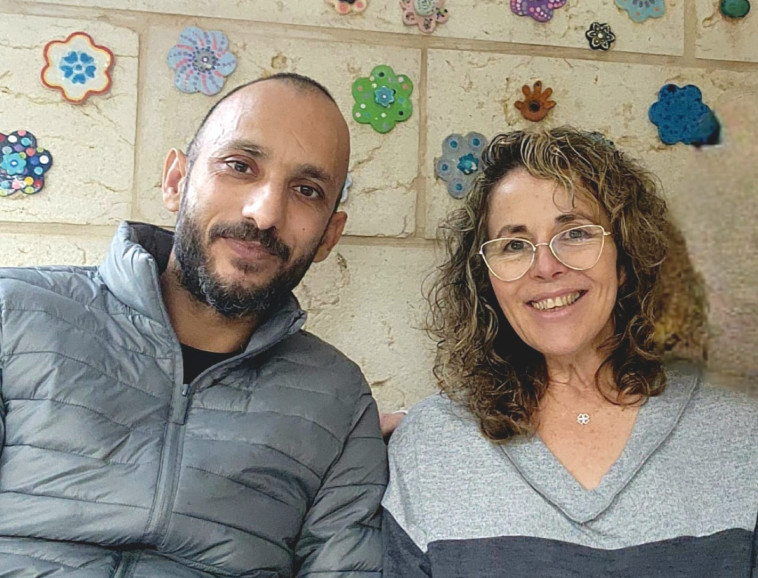 חני לאופר עם תאמר מולא 