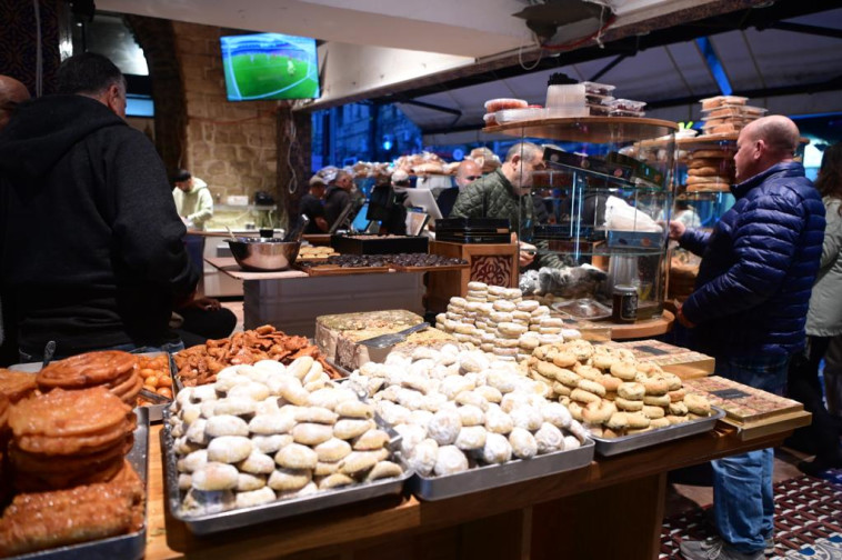 מאפיית אבולעפיה בתום הפסח