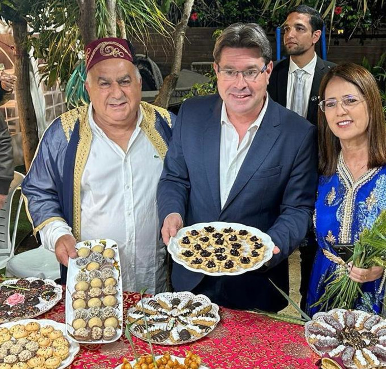 אופיר אקוניס בחגיגות המימונה