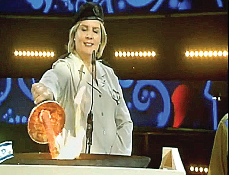 אורנה ברביבאי מדליקה משואה