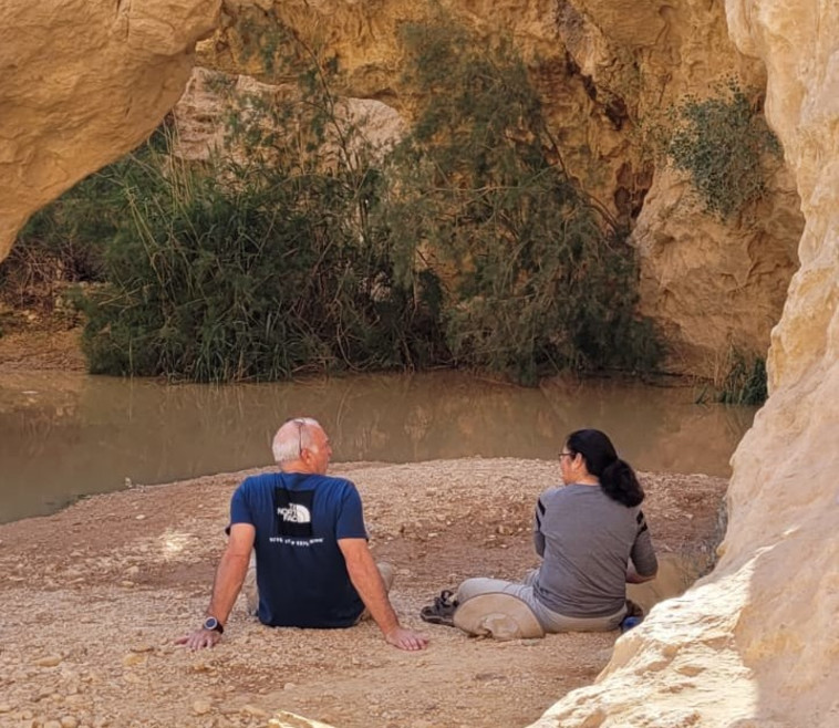 מטיילים בשמורת עין גדי