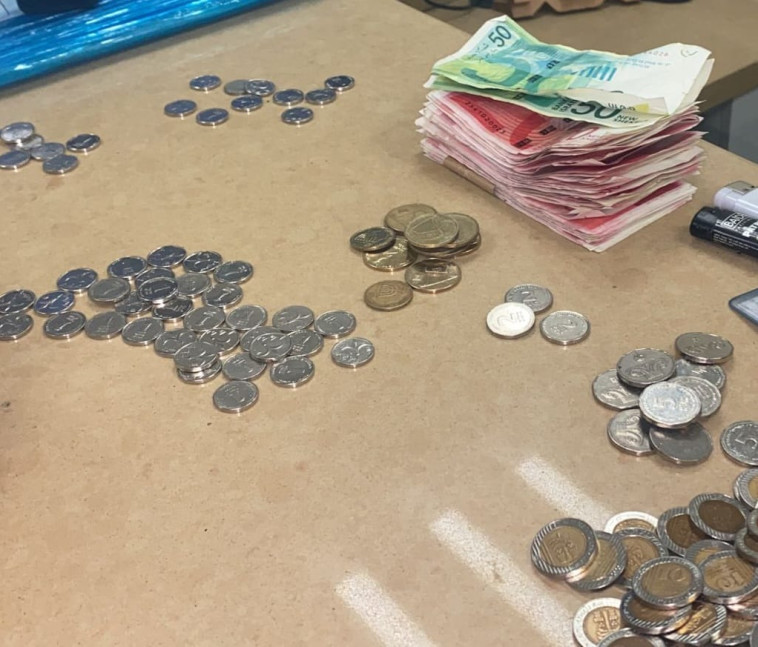 הכסף שנתפס אצל החשוד