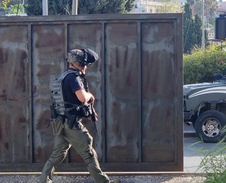 מצוד אחר המחבל מפיגוע הירי בשכונת שמעון הצדיק בירושלים