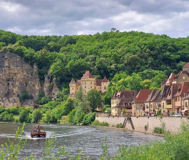 לה רוק-גאז'אק, צרפת