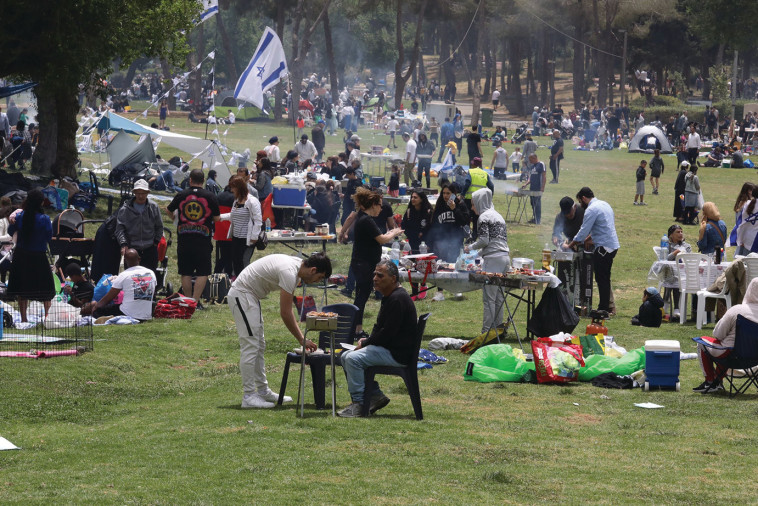 מנגלים ביום העצמאות