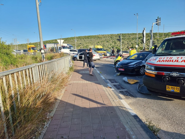 זירת הפיגוע בצומת גיתי אבישר סמוך לאריאל 