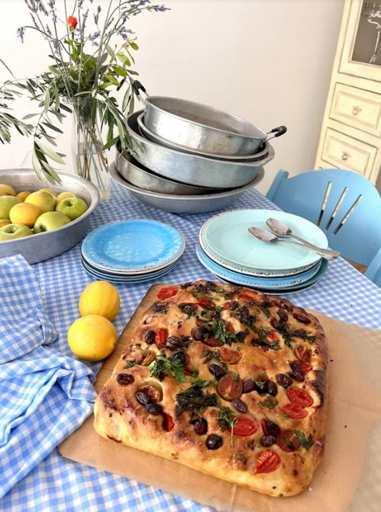 פוקאצ'ה עגבניות