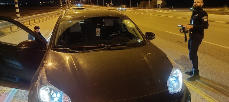 אבנים נזרקו לעבר המכונית בכביש 25