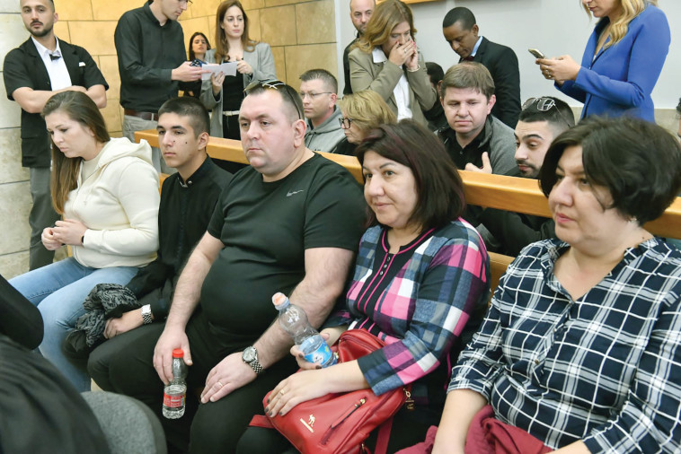 זדורוב בבית המשפט בעת ההכרעה 