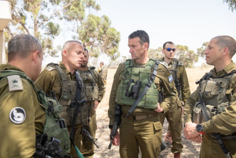 הרמטכ''ל הרצי הלוי בסיור באוגדת עזה 