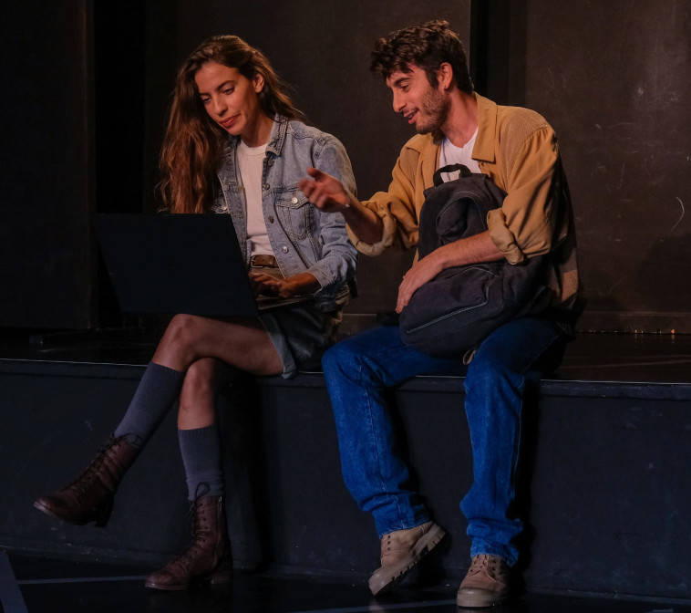 בר לוי ב''סימביוזה''