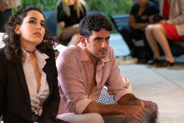 צחי הלוי, נועם קליישטיין, ''כולם מחכים רק לי''