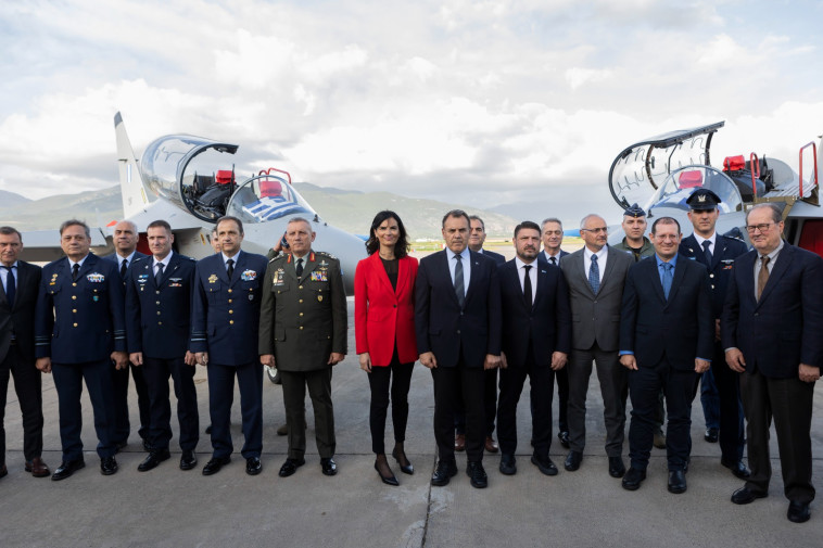 נחיתת מטוסי M-346 ביוון