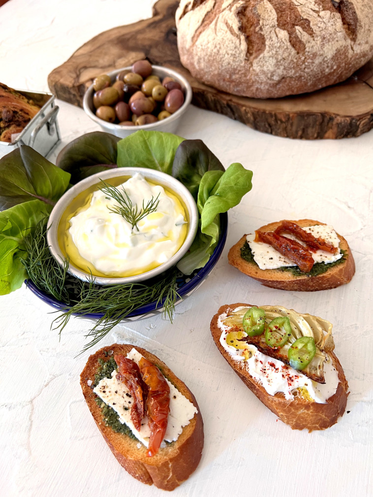 מרק יוגורט עם מלפפונים / צזיקי