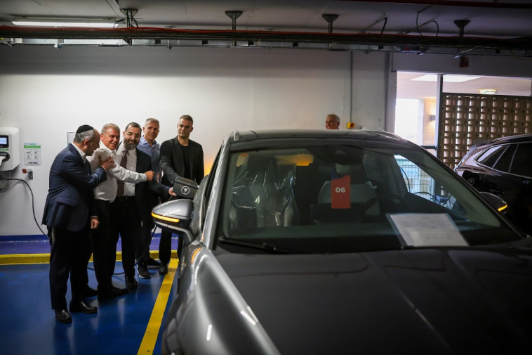 פיילוט הרכבים החשמליים בכנסת