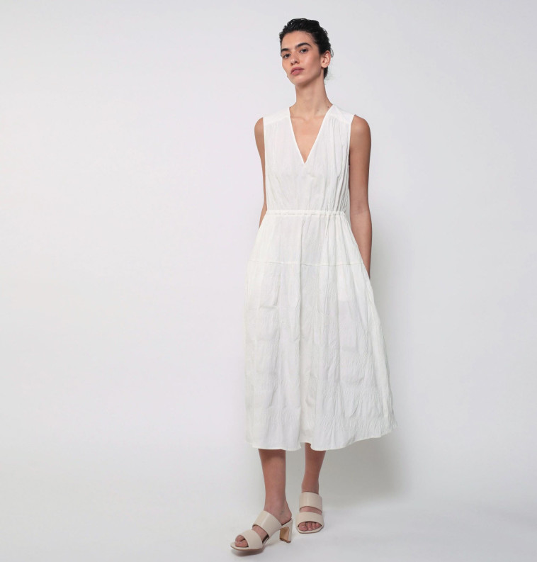 רונן חן, 690 שקל