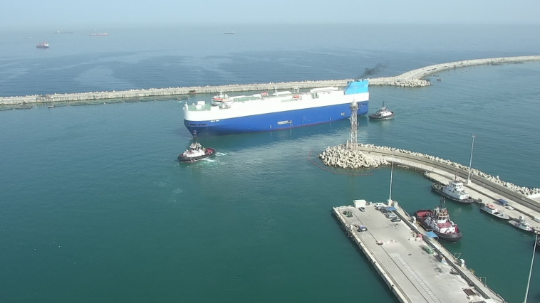 אוניית הגלנוע Gold Star Line של צים בנמל אשדוד