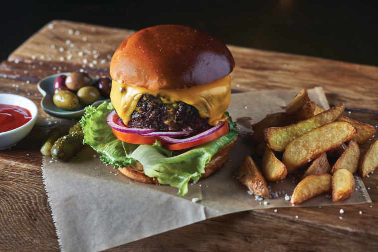 אברטו המבורגר 88 שח - מסעדת ביסטרו אברטו