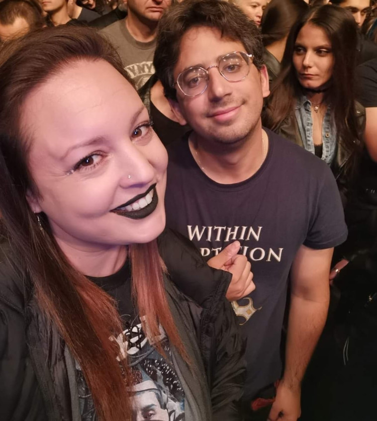 טל-לי משכן ואלעד בללי בהופעה של ווית'ין בחו''ל