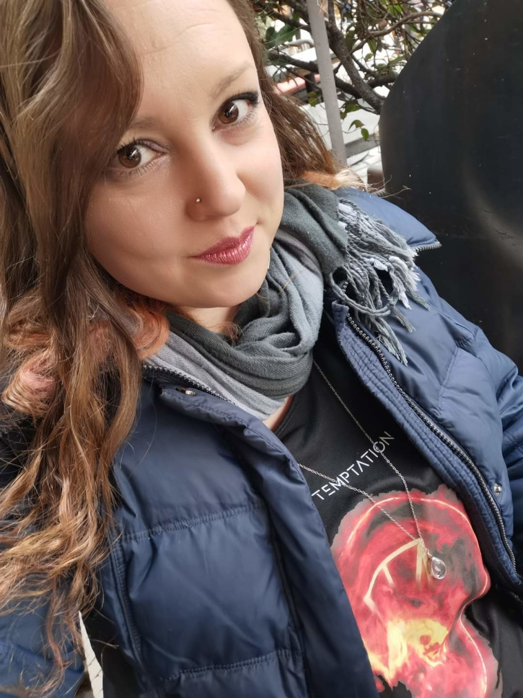 טל-לי משכן בהופעה של ווית'ין בחו''ל