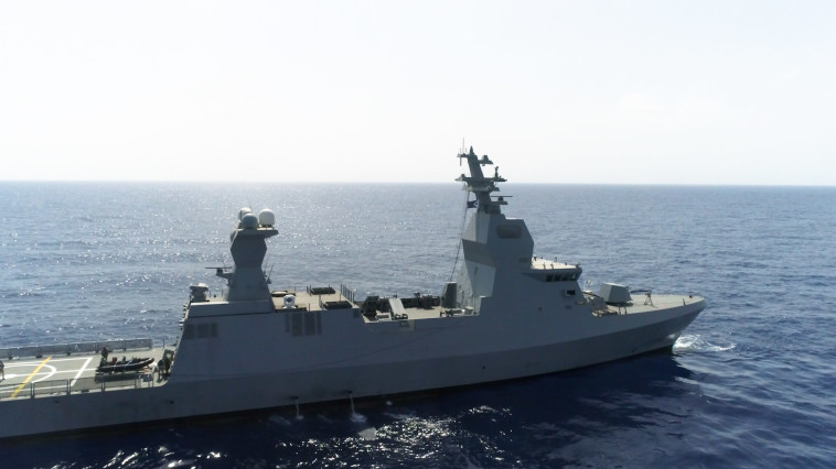 ספינת סער 6 במהלך ניסוי במערכת ''כיפת מגן'' (צילום: אגף דוברות וקשרי ציבור במשרד הביטחון)