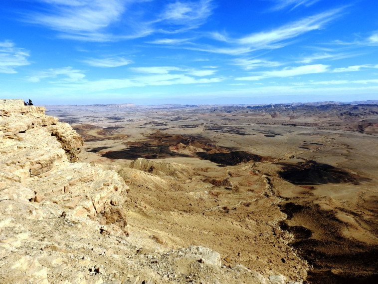 מכתש רמון (צילום: דב גרינבלט, החברה להגנת הטבע)