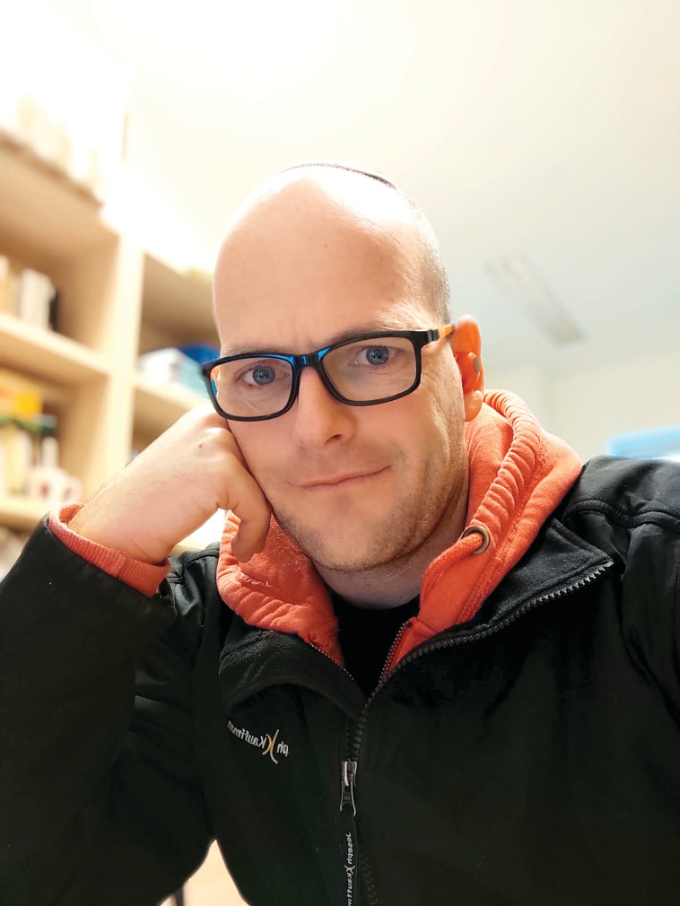 אחיקם פרבר־צוראל