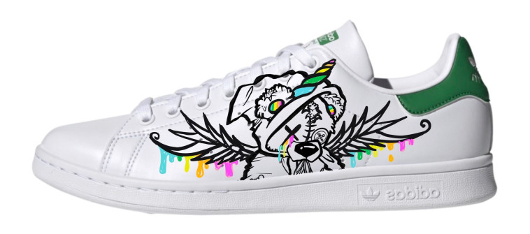 סניקרס במהדורה מוגבלת לגאווה, FOOT LOKCER