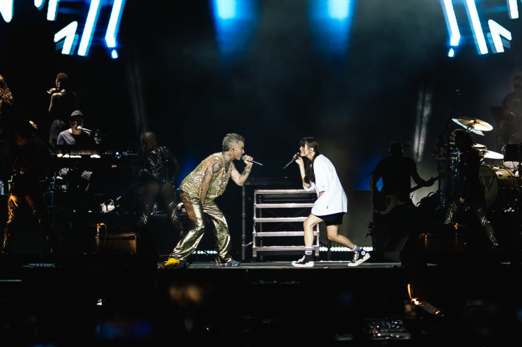 רובי וויליאמס מארח את נגה ארז בפארק הירקון