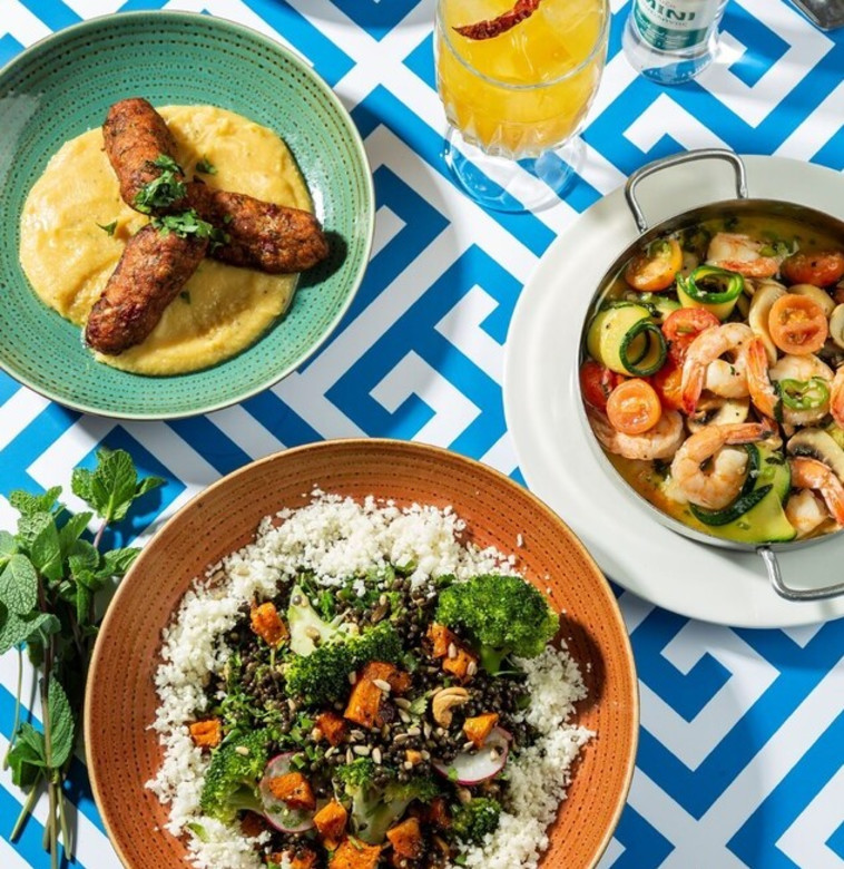 שולחן לים התיכון. קפה קלמטה