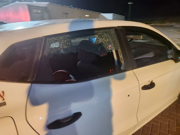 הרכב שנפגע מירי בחווארה