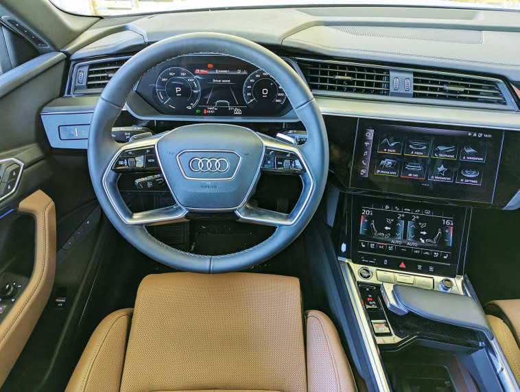 אאודי Q8 e-tron