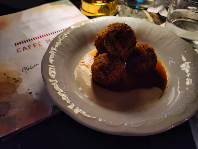 ארנצי'ני פתיתים - חגיגה בצלחת 