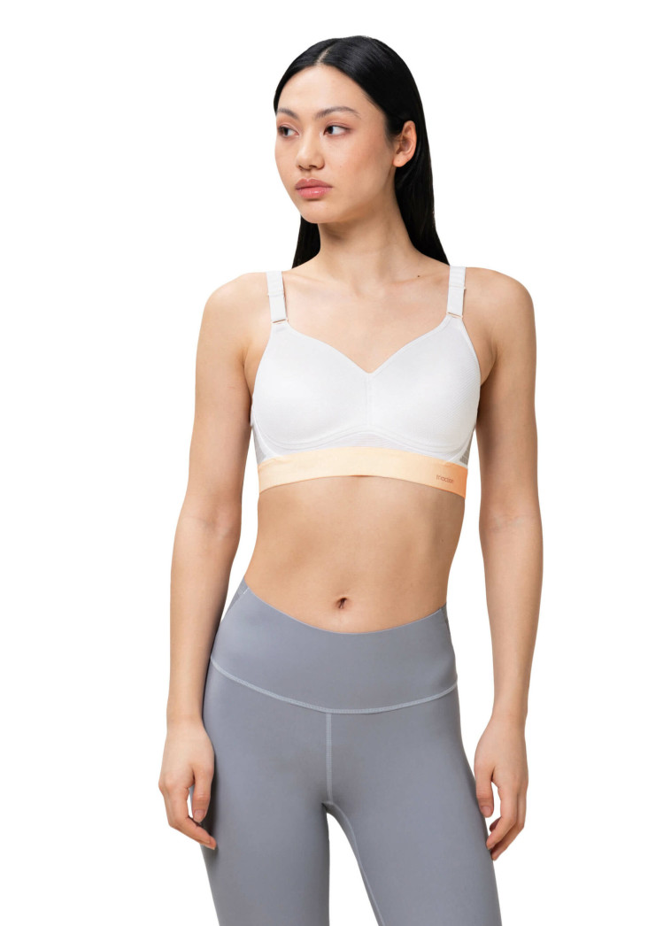 חזיית ספורט, טריומף, 400 שקלים