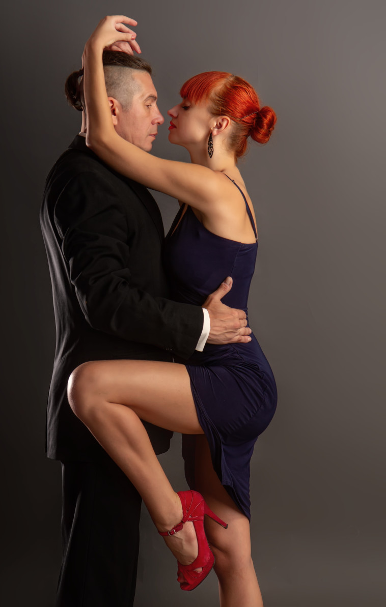 עופו על ריקוד חושני